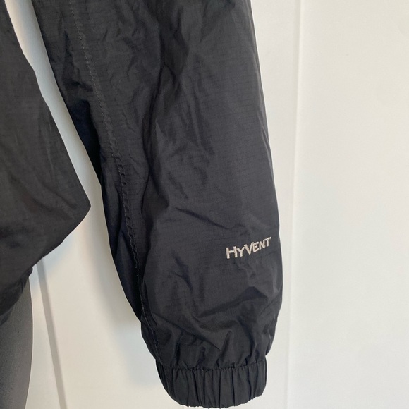 The North Face Tnf Black Women's Resolve 2 Rain Light Jacket Size XS - Picture 4 of 9